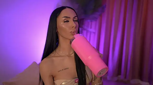 _Ayshelle_ webcam