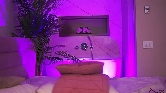 EvaMorreti live cam on StripChat