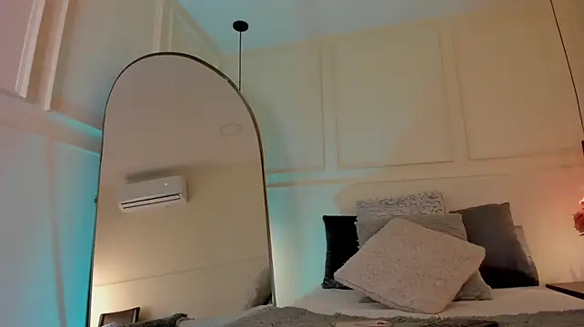 SusanOxford live cam on StripChat