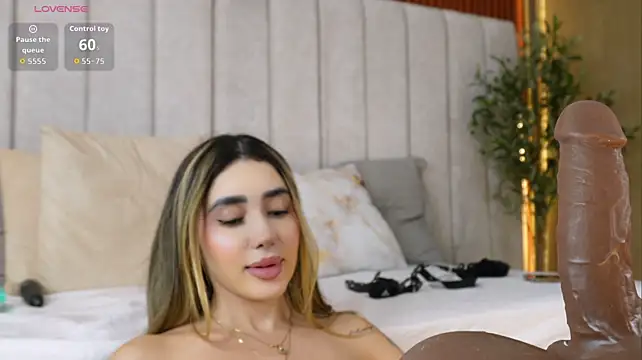 annyy_rosse (F young) - ⭐ALL NAKED + OIL TITS⭐