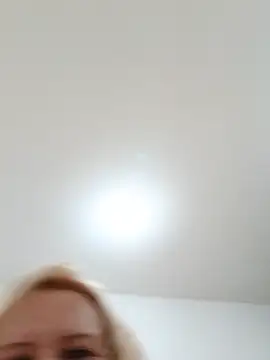 Laurinhasafad live cam on StripChat
