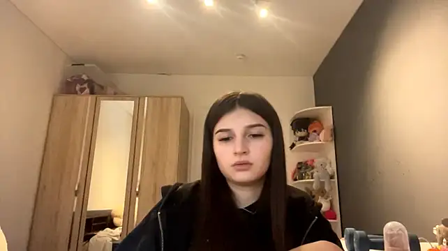 SpanishRooter live cam on StripChat