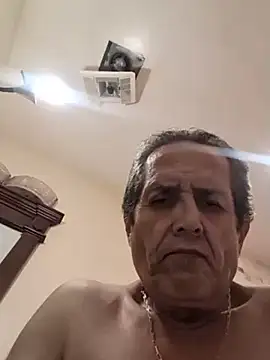 bobby69cock live cam preview