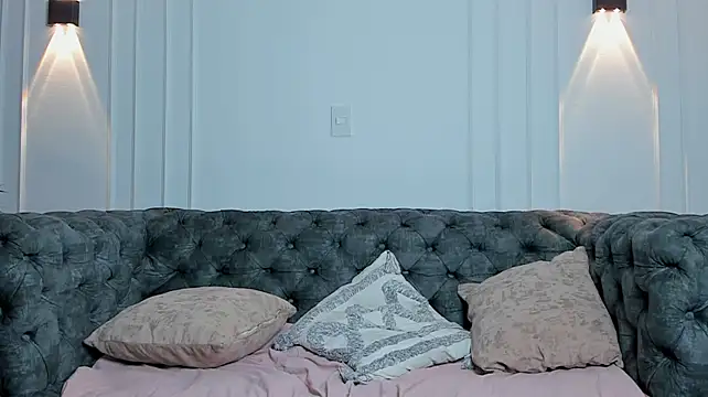 auravg live cam preview