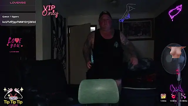 KINKYBLUEYES69