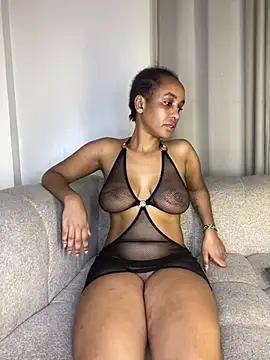 Emyloff webcam stripchat model stream image