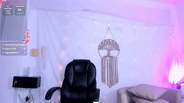 Ginni_charlotte webcam stripchat model stream image