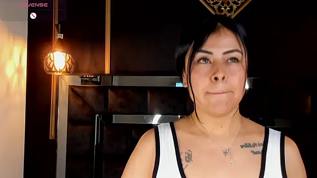 Aniajoness_ webcam