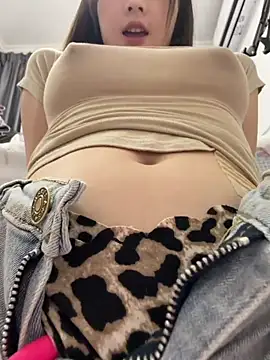 Show de webcam en vivo con meimei_x - Juguetes Lovense interactivos disponibles