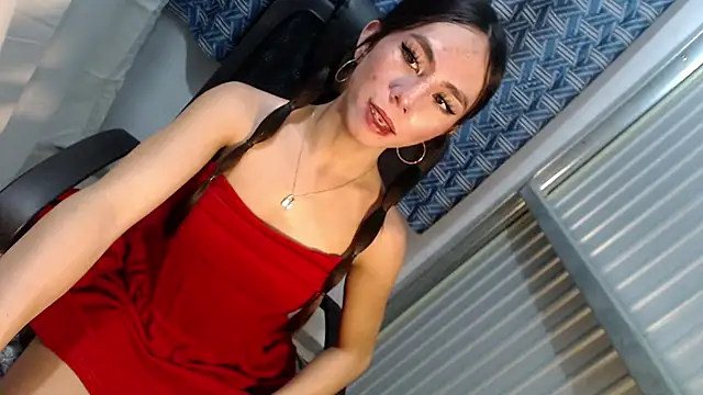 Ts_petiteChikaii live sex cam