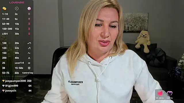 Lili_Crossi