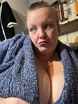 busty-bella1 webcam