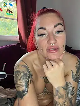 MrsRedFoxy