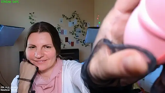 Mirabelle_Velvet