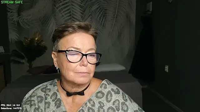 Lia_Light live cam preview