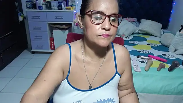 pervert_mommy_ live cam preview