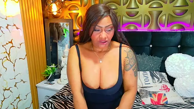 black_ambar webcam