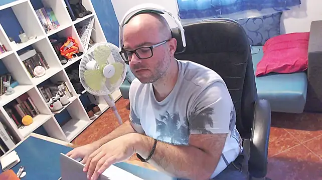 ravingr4d4