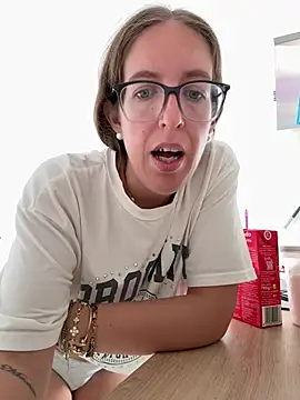 Nayra_Foxx live cam preview