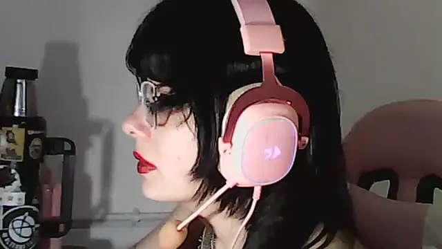 Owly_bloom webcam
