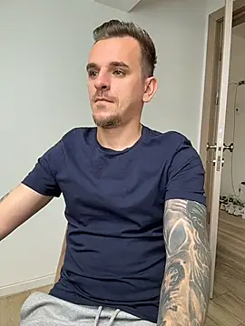 Huge_cock22cm