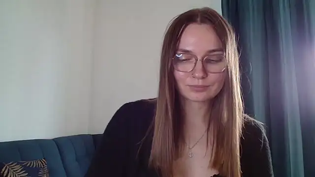 LooveELLYx live cam preview