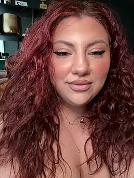 CurvyKimmy1