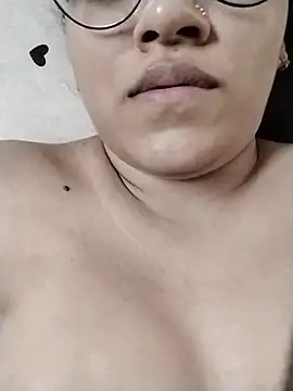 shivilika webcam stripchat model stream image