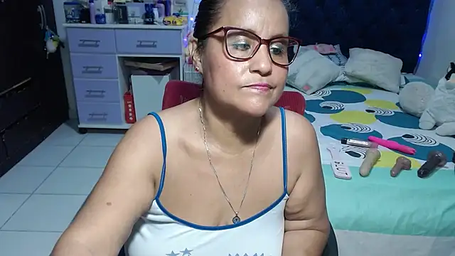pervert_mommy_ live cam preview
