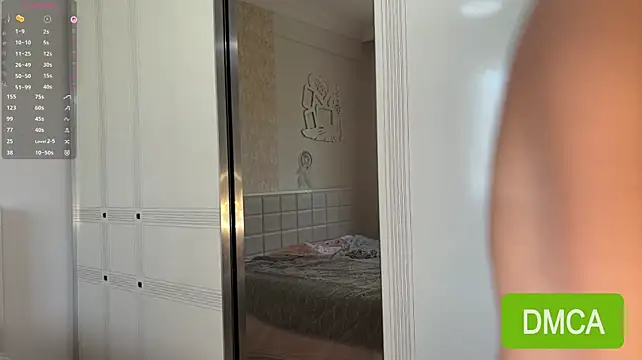 JuliaPierce live sex cam