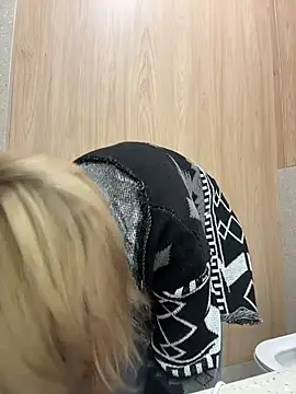RonnieKiss