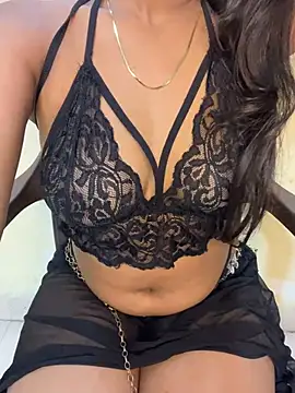 Yourss_Senorita_