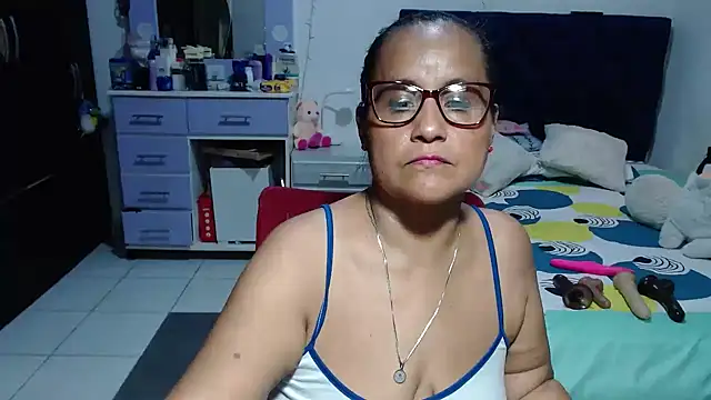 pervert_mommy_ live cam preview