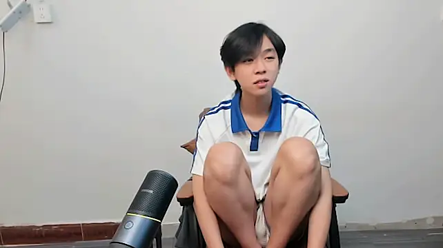 JKQ_334's room