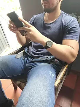 jacson_w8 live cam on StripChat