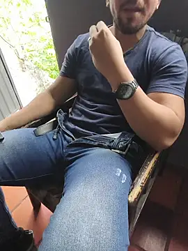 jacson_w8 live cam on StripChat