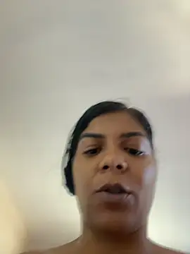 Indiazinhax webcam