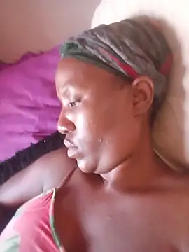 Coco Nile on Stripchat