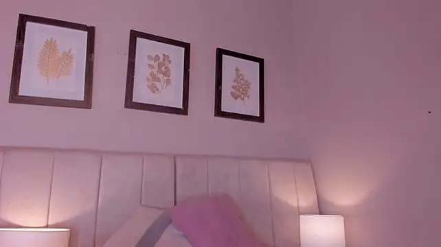 zoe_sky_