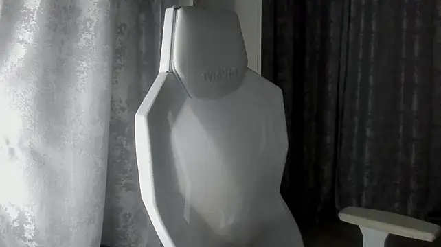 AudreyyKim live cam on StripChat