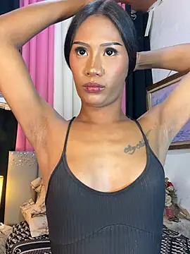 Tarah_victoria_collins live cam on StripChat