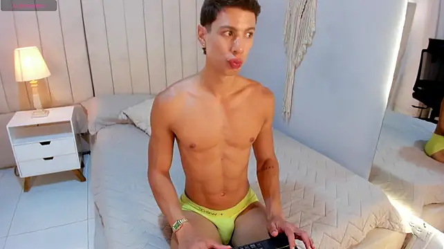 JustPhantom live cam on StripChat