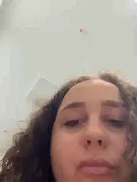 CurlyMaddie