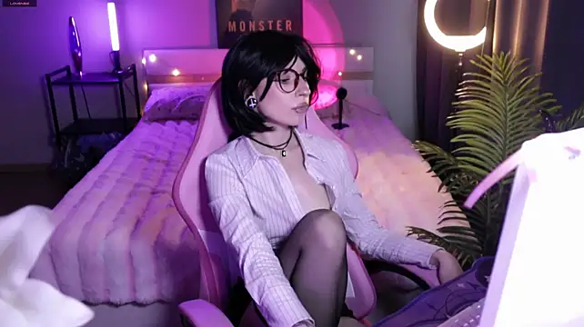 _Moonlight_t live cam on StripChat