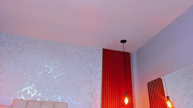 HannahLaurent webcam stripchat model stream image