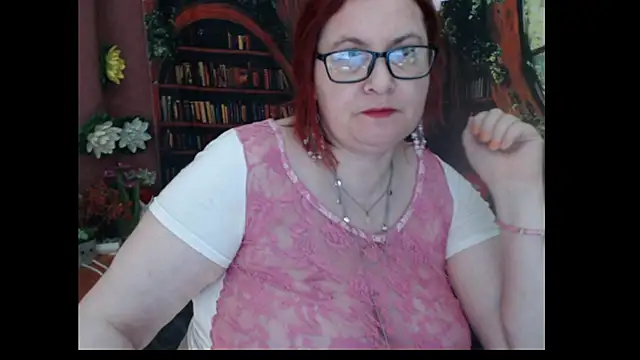 PlayfullMature live cam preview