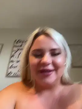blonde_baddie webcam