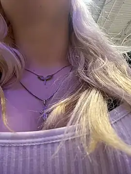 AngelinaTous webcam