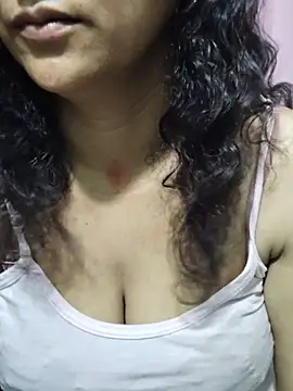 Sonali_Saxena live cam on StripChat