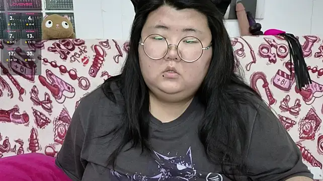 Nadine_asian live cam preview